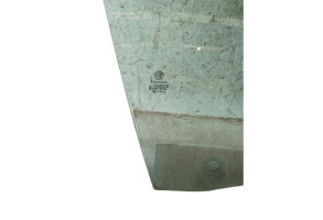 Vitre avant gauche ALFA ROMEO MITO Photo n°2