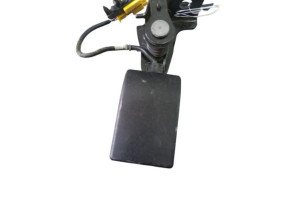 Attache ceinture arriere gauche MERCEDES CLASSE CLA 117 Photo n°2 Attache ceinture arriere gauche MERCEDES CLASSE CLA 117 Photo n°2