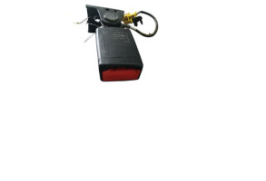 Attache ceinture arriere gauche MERCEDES CLASSE CLA 117 Photo n°4 Attache ceinture arriere gauche MERCEDES CLASSE CLA 117 Photo n°4