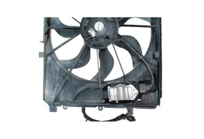 Moto ventilateur radiateur MERCEDES CLASSE CLA 117 Photo n°5