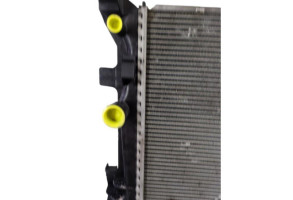 Radiateur eau MERCEDES CLASSE CLA 117 Photo n°1 Radiateur eau MERCEDES CLASSE CLA 117 Photo n°1