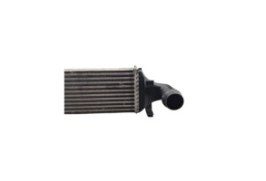 Echangeur air (Intercooler) MERCEDES CLASSE CLA 117 Photo n°4 Echangeur air (Intercooler) MERCEDES CLASSE CLA 117 Photo n°4
