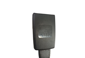 Attache ceinture avant droit AUDI A4 3 Photo n°5