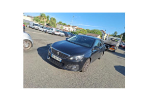 Pare boue avant gauche PEUGEOT 308 2 SW Photo n°7