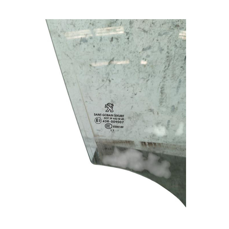 Vitre avant droit PEUGEOT 308 2 SW Photo n°1