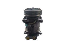 Compresseur clim PEUGEOT 206 Photo n°4