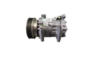 Compresseur clim RENAULT CLIO 3 Photo n°3