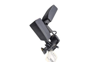 Attache ceinture arriere droit MERCEDES CLASSE B 246 Photo n°1 Attache ceinture arriere droit MERCEDES CLASSE B 246 Photo n°1