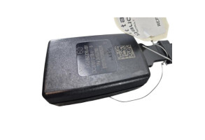 Attache ceinture avant gauche RENAULT TWINGO 3 Photo n°3
