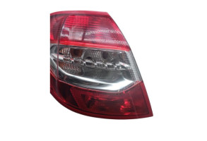 Feu arriere principal gauche (feux) CITROEN C4 2 Photo n°2 Feu arriere principal gauche (feux) CITROEN C4 2 Photo n°2