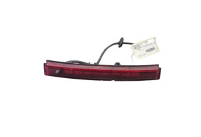 Feu arriere stop central RENAULT CLIO 4 Photo n°1 Feu arriere stop central RENAULT CLIO 4 Photo n°1