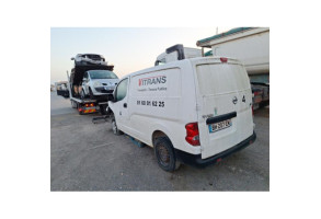 Calandre NISSAN NV200 Photo n°9