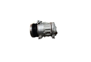 Compresseur clim FIAT GRANDE PUNTO Photo n°1