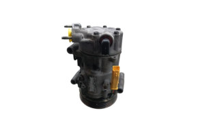 Compresseur clim CITROEN C5 2 Photo n°4