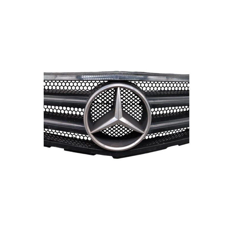 Calandre MERCEDES CLASSE C 204 Photo n°1