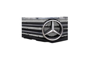 Calandre MERCEDES CLASSE C 204 Photo n°2