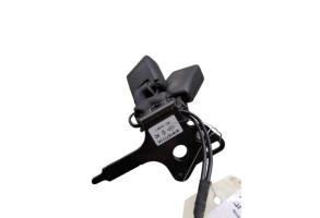 Attache ceinture arriere droit RENAULT CLIO 4 Photo n°1