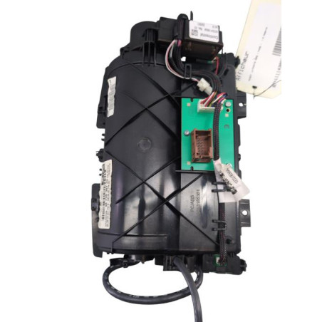 Ecran GPS PEUGEOT 5008 1