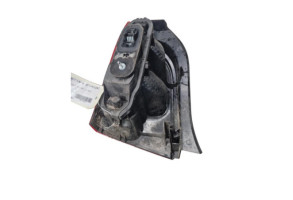 Feu arriere principal droit (feux) RENAULT TWINGO 2 Photo n°5 Feu arriere principal droit (feux) RENAULT TWINGO 2 Photo n°5