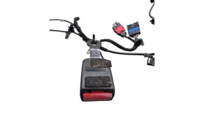 Attache ceinture avant droit DACIA DUSTER 1 Photo n°2