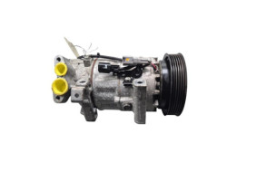 Compresseur clim RENAULT CLIO 4 Photo n°1