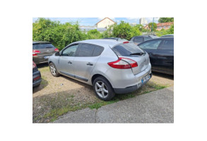 Custode arriere droit (porte) RENAULT MEGANE 3 Photo n°6