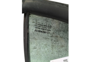 Custode arriere droit (porte) RENAULT MODUS Photo n°2
