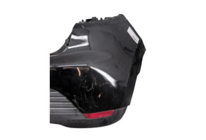 Pare choc arriere RENAULT CLIO 4 Photo n°5 Pare choc arriere RENAULT CLIO 4 Photo n°5