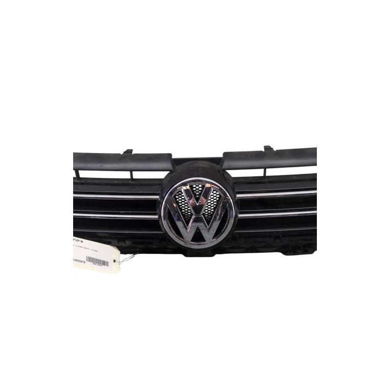 Calandre VOLKSWAGEN TOURAN 2 Photo n°1