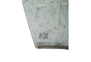 Vitre avant droit PEUGEOT 206+ Photo n°2