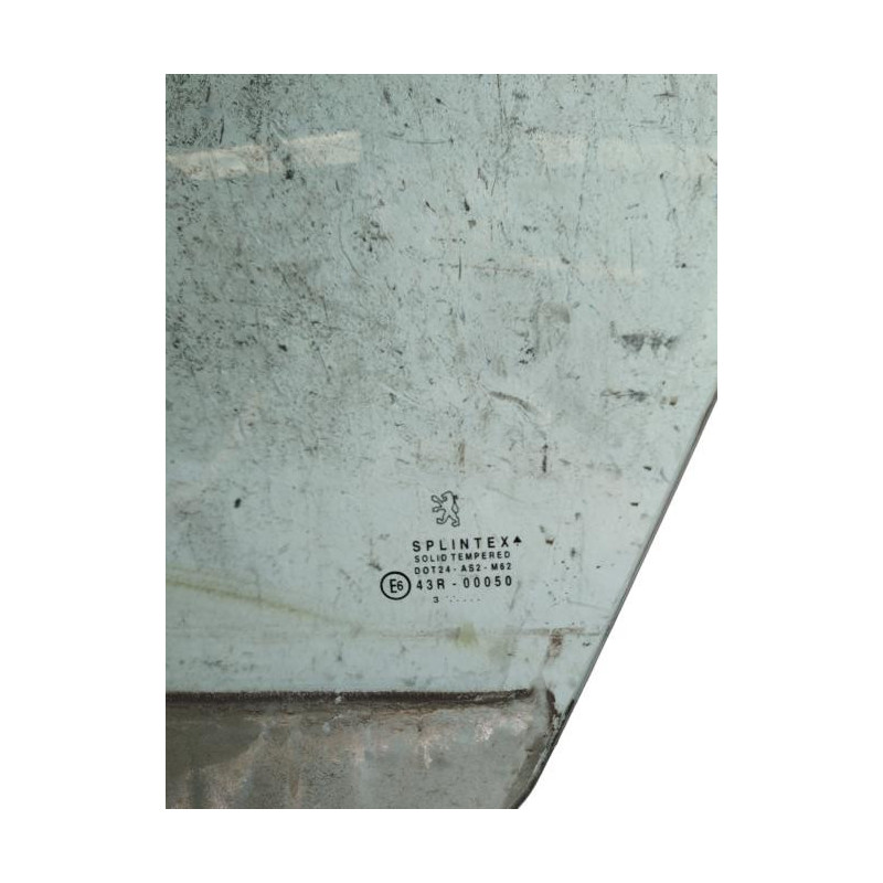 Vitre avant gauche PEUGEOT 307 Photo n°1