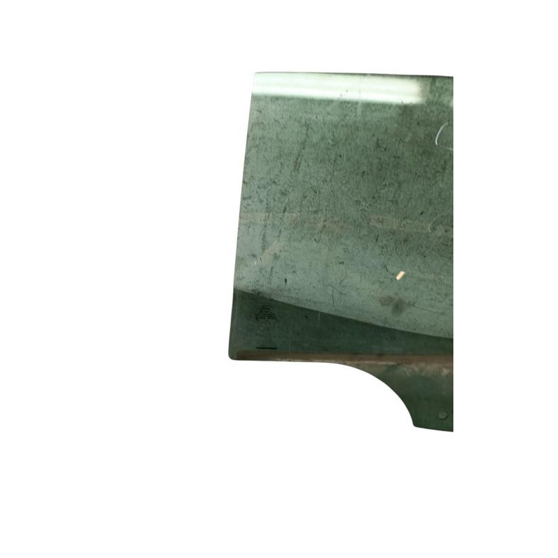 Vitre arriere gauche FORD FOCUS 3 Photo n°1