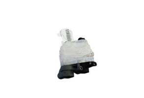 Pompe lave glace avant TOYOTA YARIS 3 Photo n°3