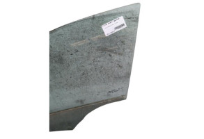 Vitre avant gauche RENAULT CLIO 2 Photo n°2