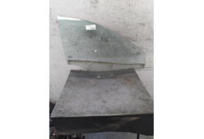 Vitre avant droit FIAT 500 2 Photo n°8