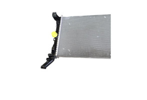 Radiateur eau RENAULT LAGUNA 3 Photo n°1 Radiateur eau RENAULT LAGUNA 3 Photo n°1
