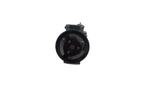 Compresseur clim AUDI A1 1 Photo n°6 Compresseur clim AUDI A1 1 Photo n°6
