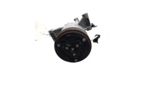 Compresseur clim TOYOTA AYGO 2 Photo n°6 Compresseur clim TOYOTA AYGO 2 Photo n°6