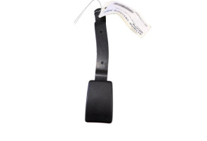 Attache ceinture avant gauche VOLKSWAGEN POLO 4 Photo n°1